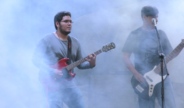 Culminan festejos por el Día del estudiante en la UG con concierto de DLD