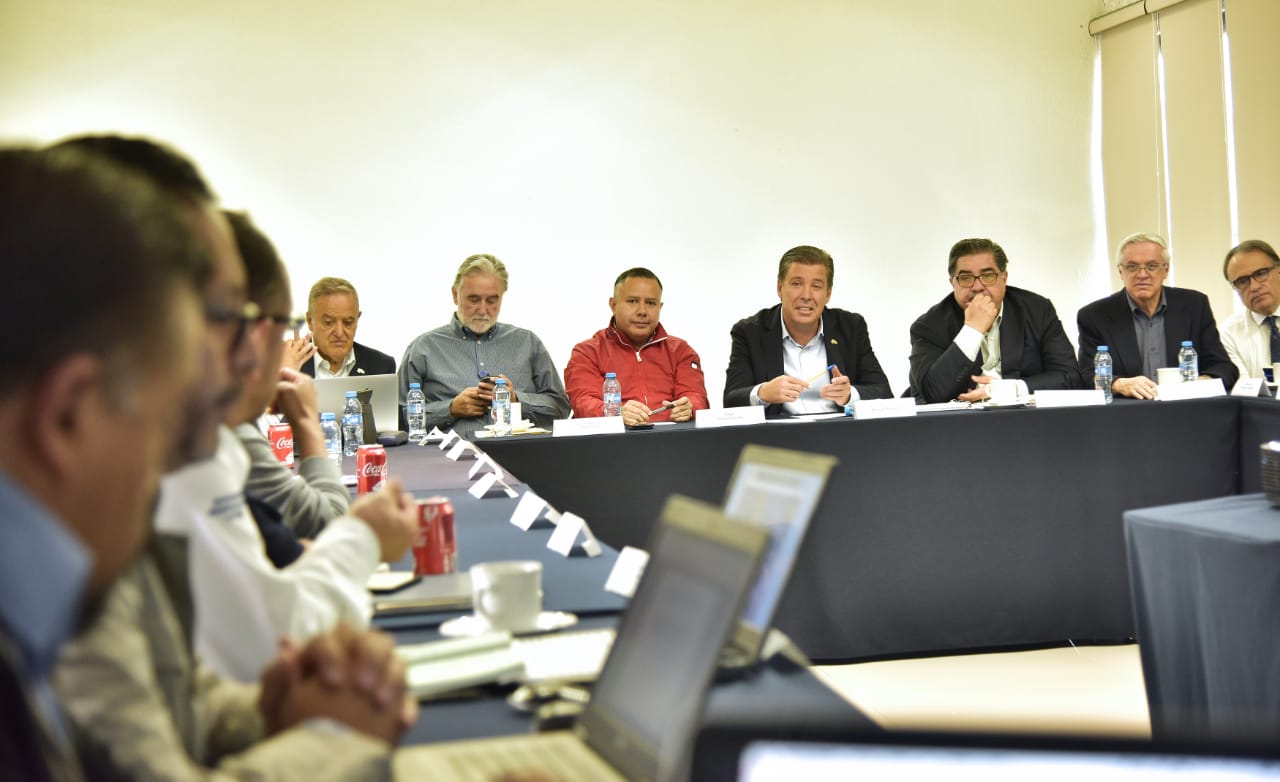 Llama gobernador a municipios para dar seguimiento a proyectos del fondo minero
