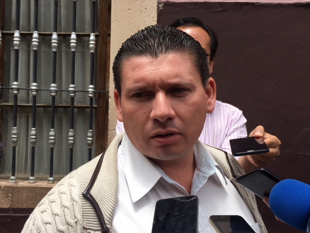 Cambio de administración no afectará el pago al personal por horas extra en el FIC