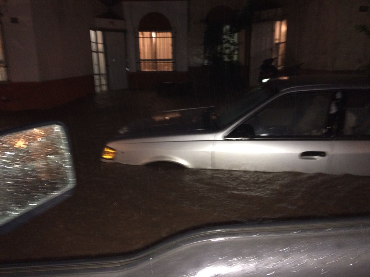 Se encharca la zona sur por lluvias