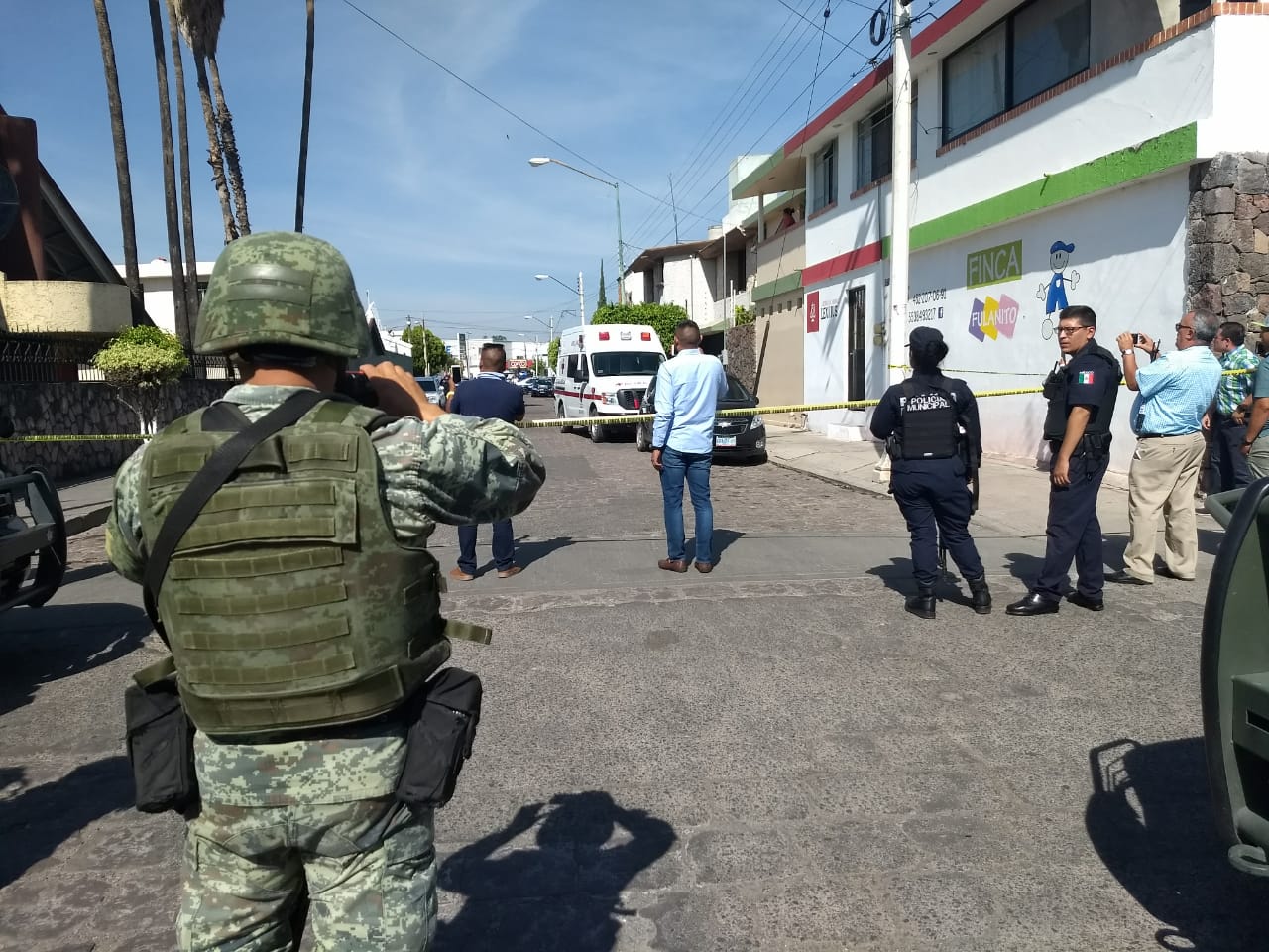 Acribillan a familia Rivera dentro del templo