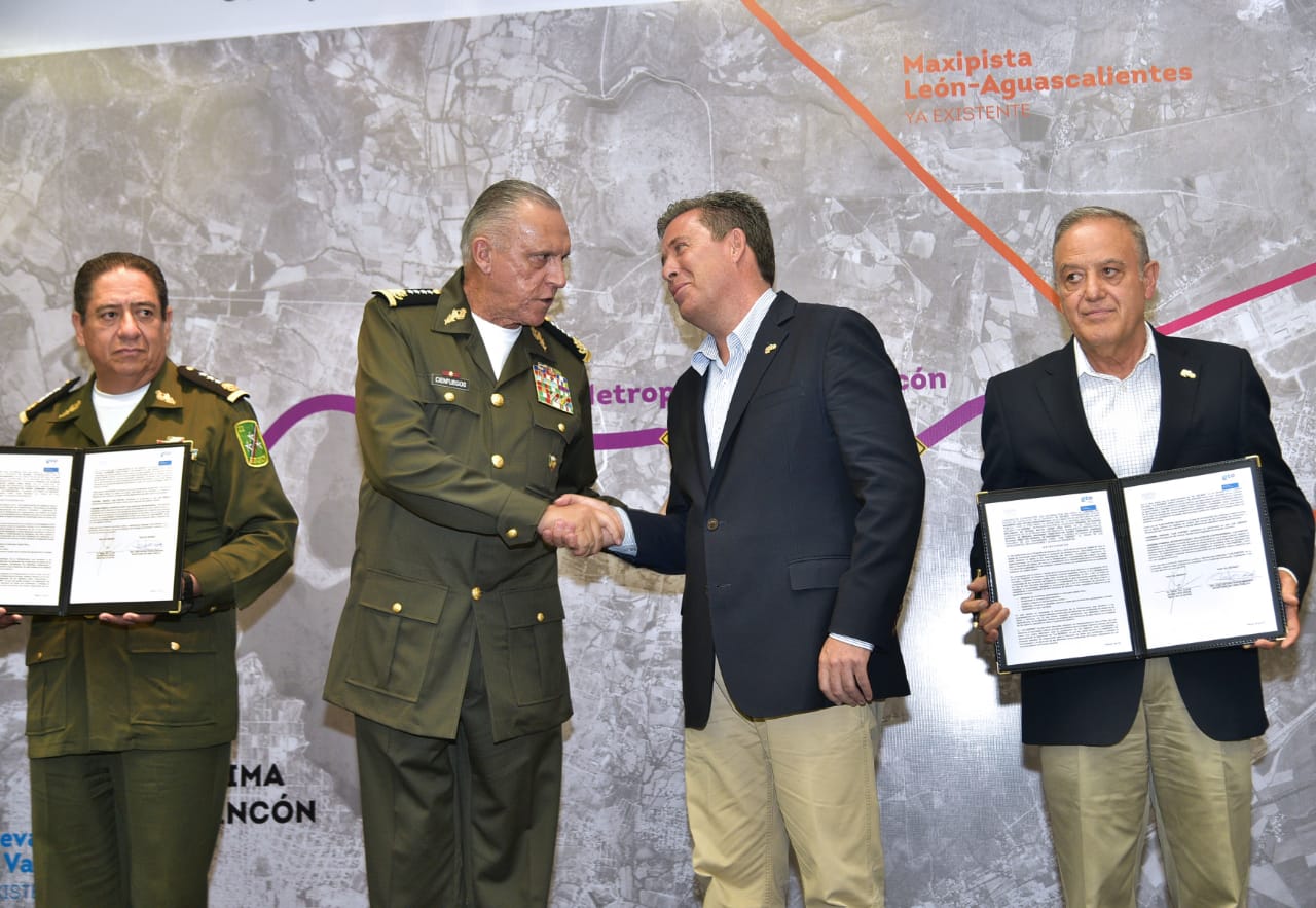 Estado y Sedena firman convenio para construir eje metropolitano del Rincón