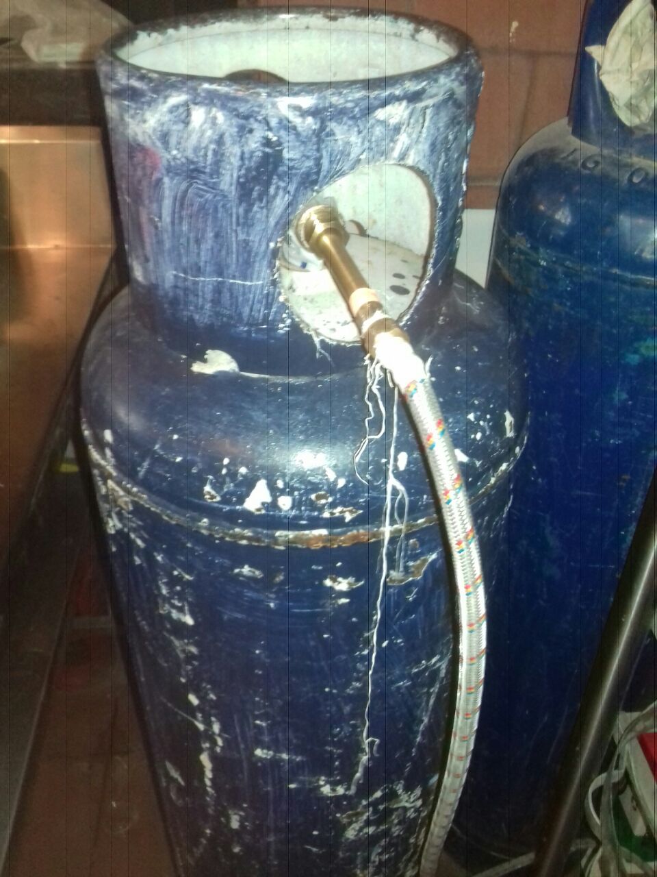 En peligro negocios por malas conexiones de gas