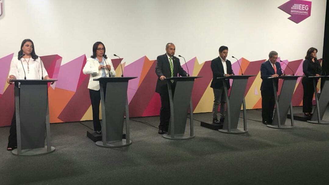 Expone Marco Carrillo sus propuestas de campaña en debate de candidatos a diputados locales