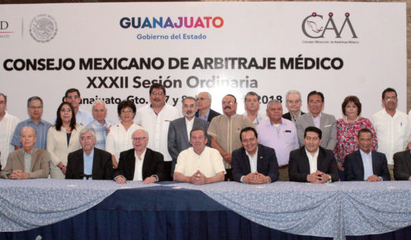 UG sede de la XXXII sesión ordinaria del Consejo Mexicano de Arbitraje Médico