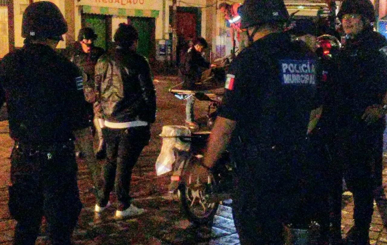 Lesionan de gravedad a comandante