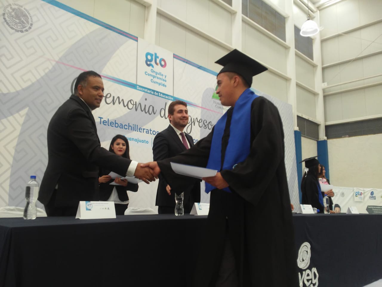 Egresan 120 alumnos de bachilleratos comunitarios