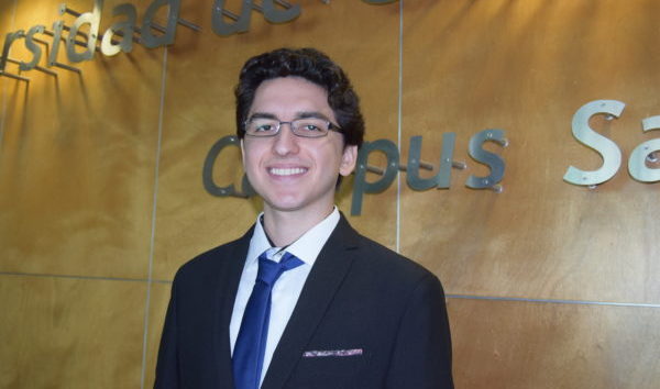 Estudiante UG presentará un estudio experimental con fibra óptica en Washington