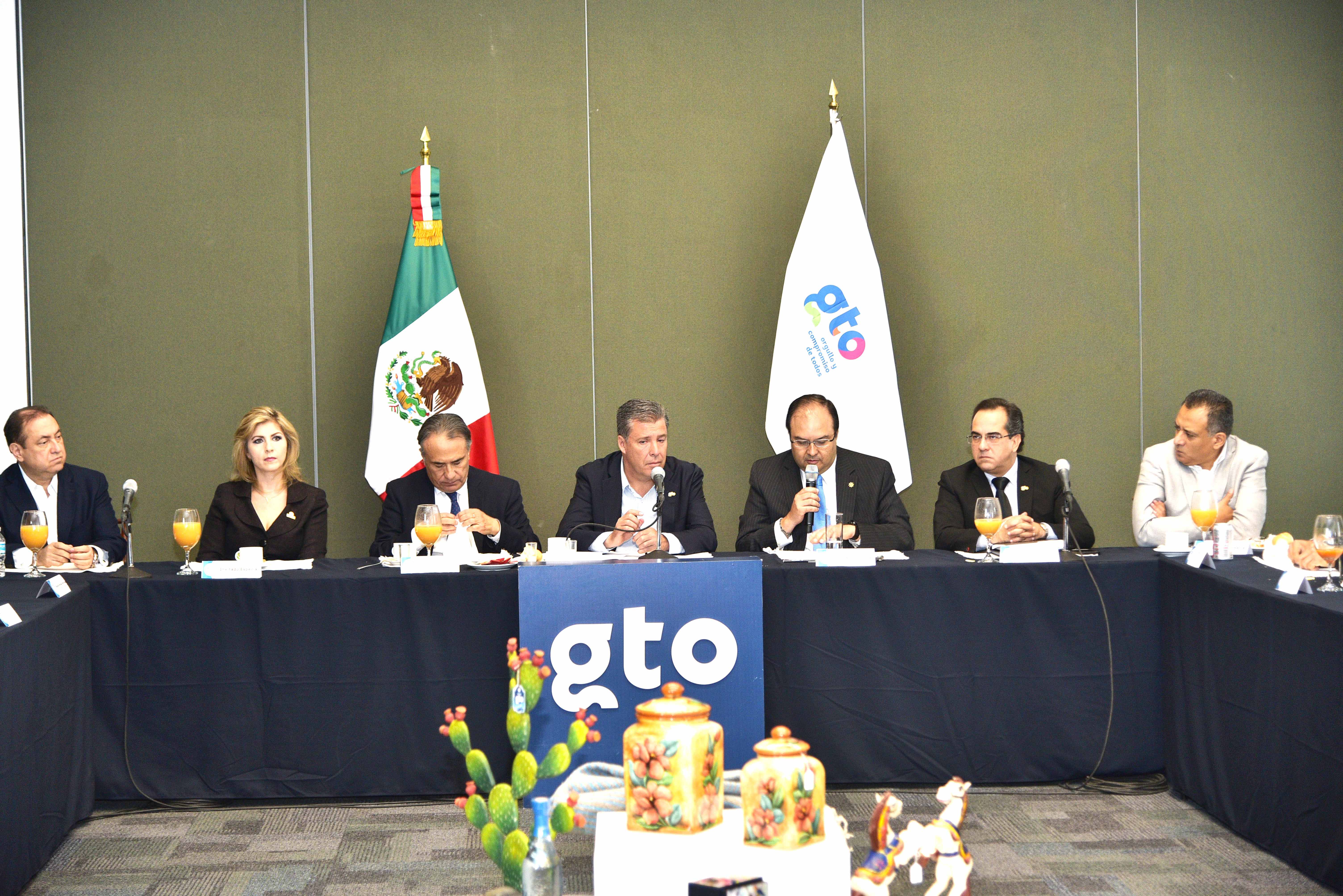 Reconocen empresarios a MMM, por el impulso al Desarrollo Económico de Guanajuato