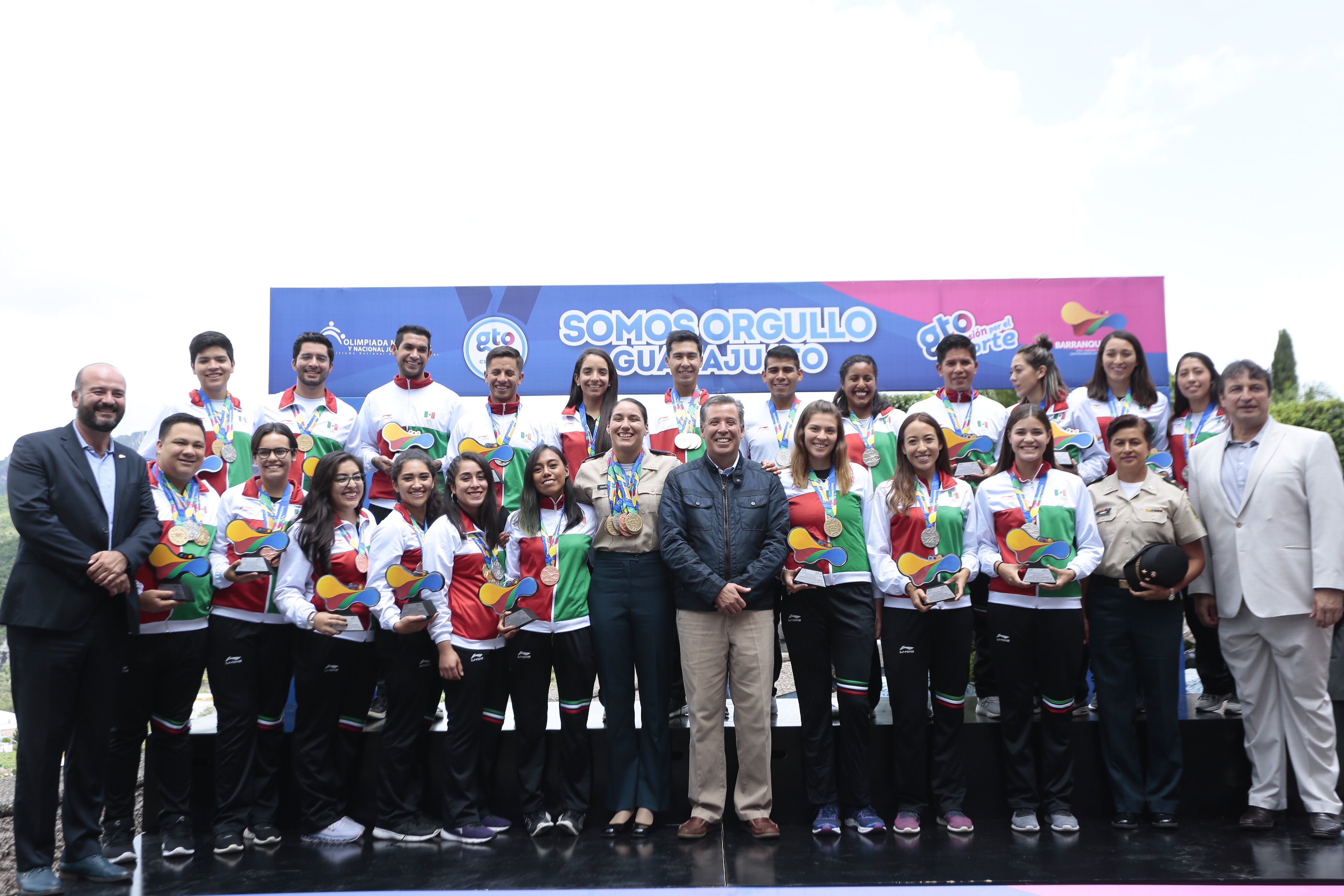 Reconocen a más de 200 deportistas guanajuatenses