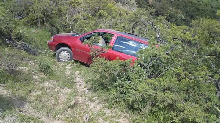 Resulta lesionado automovilista