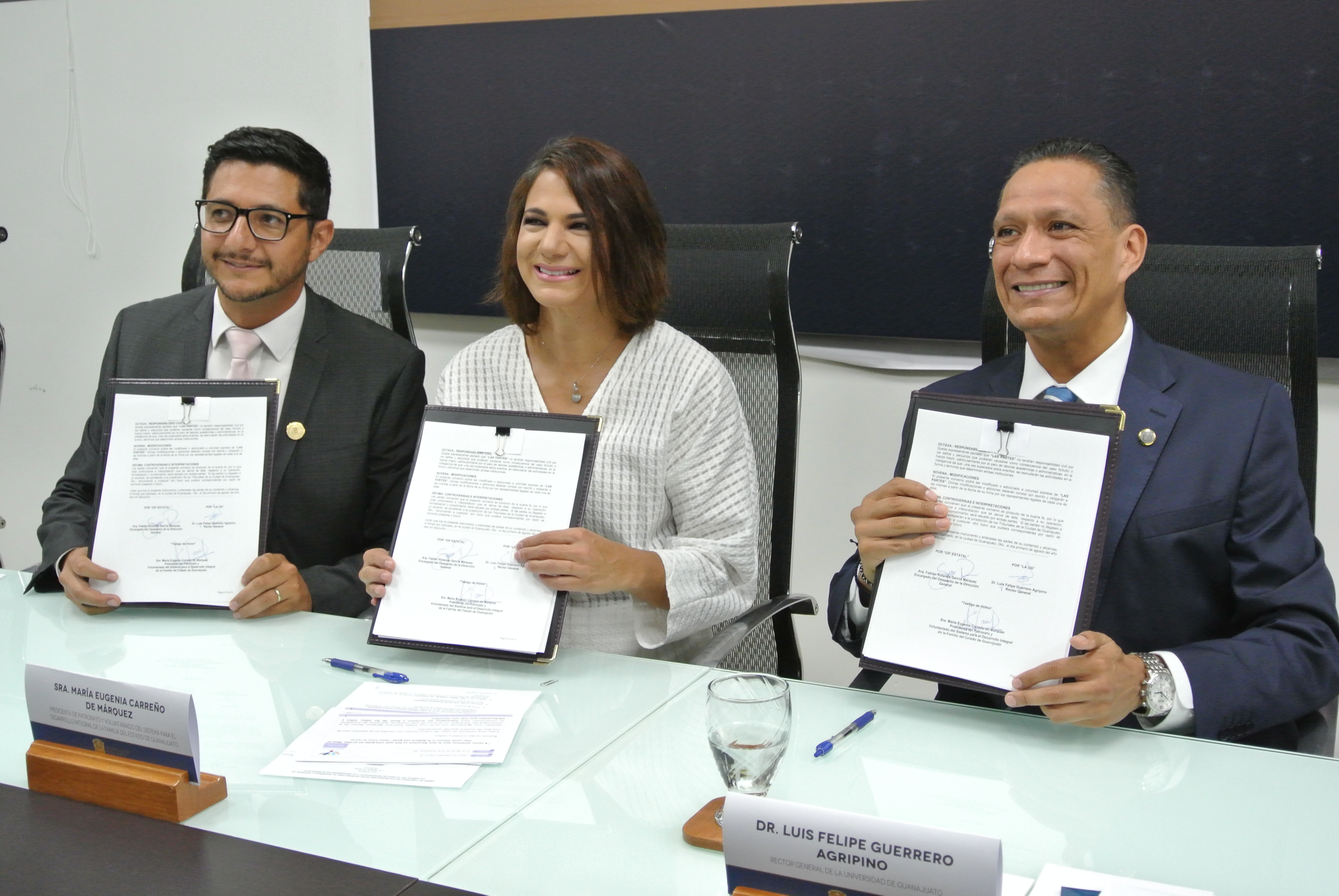 UG y DIF unen esfuerzos en pro de la atención integral de niñas, niños y adolescentes