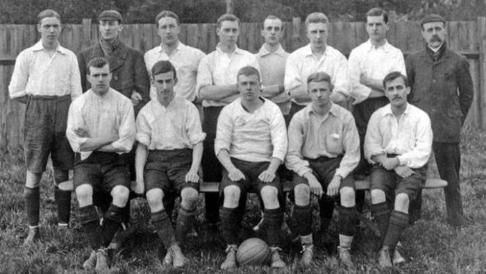 Los uniformes de futbol