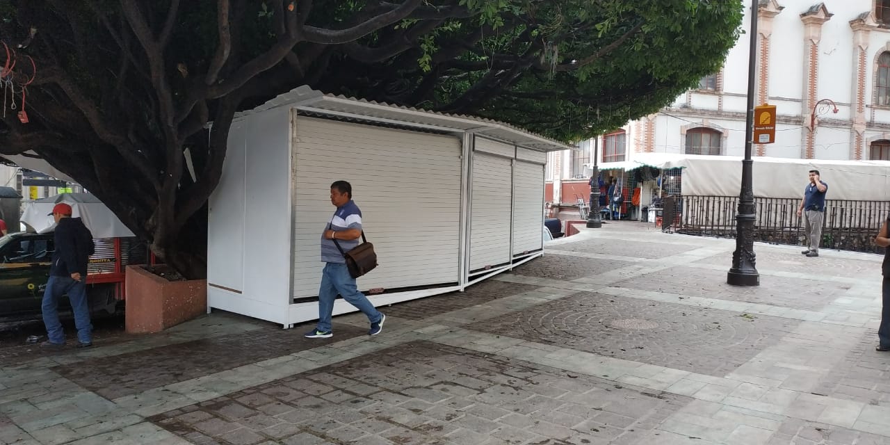 Dice alcalde que su gobierno no pagó los puestos del mercado Gavira