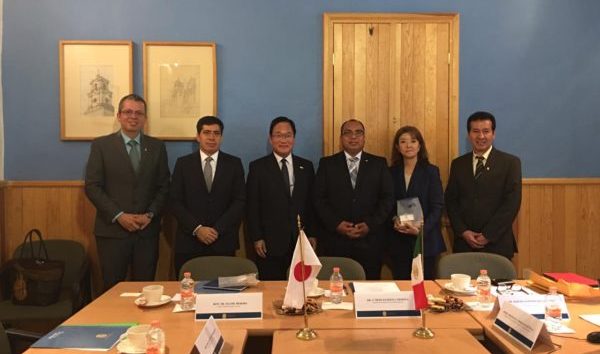 Se reúnen autoridades del Colegio del NMS con el Cónsul de Japón