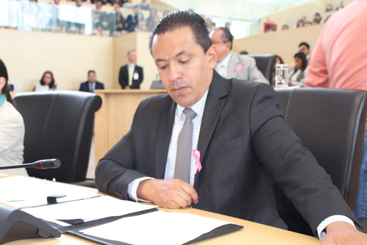 Exhorta Israel Cabrera al gobernador cumplir la Ley para ratificar a Zamarripa