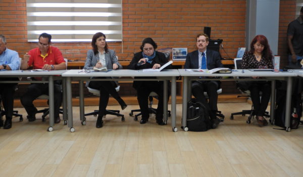 Ofrece UG Seminario conjunto con la Michigan State University