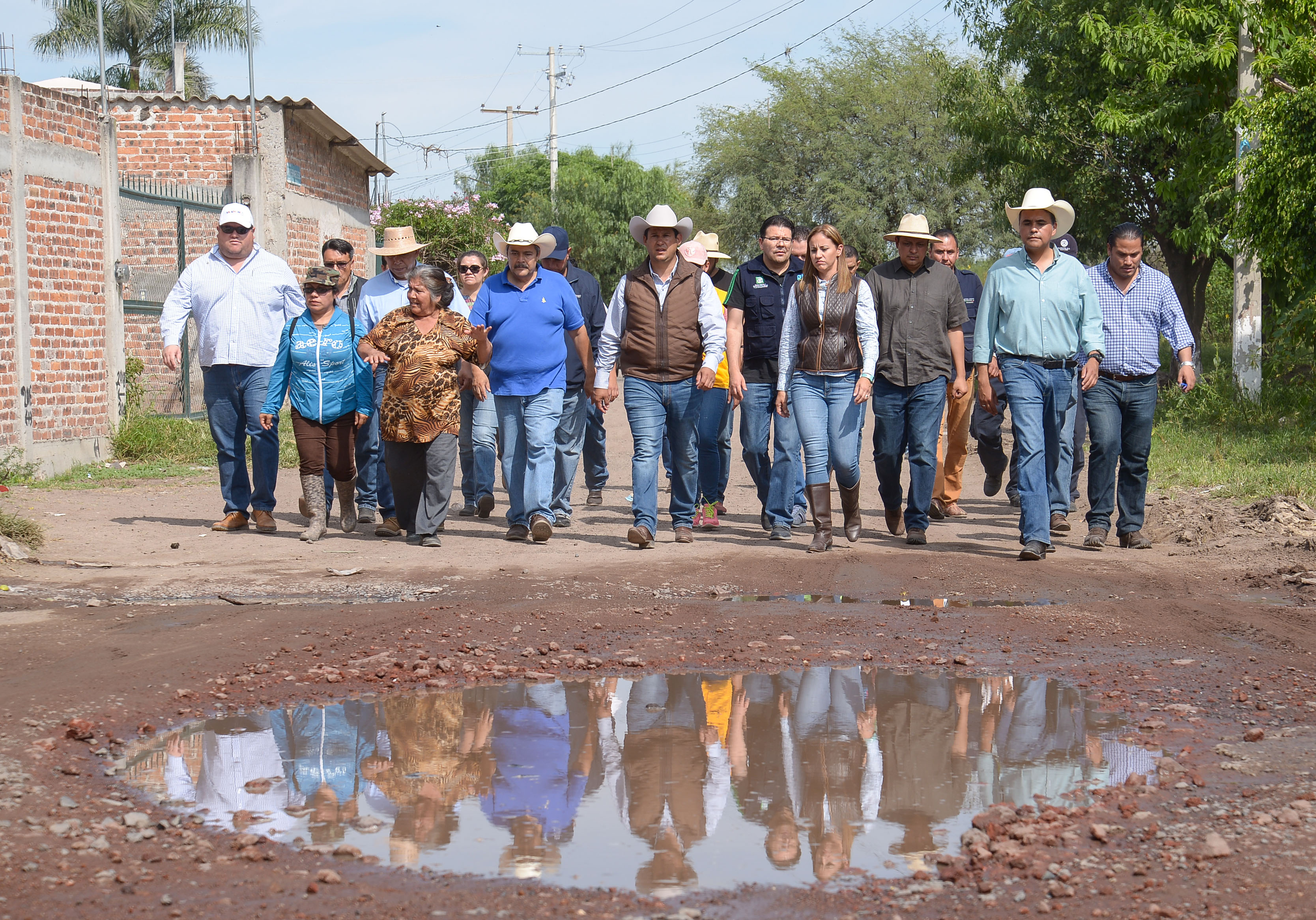 Atiende Gobierno del Estado inundación en comunidad de Salamanca