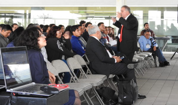 Presentan en Congreso ACME el libro “Neuromarketing, Cerebrando negocios y servicios”