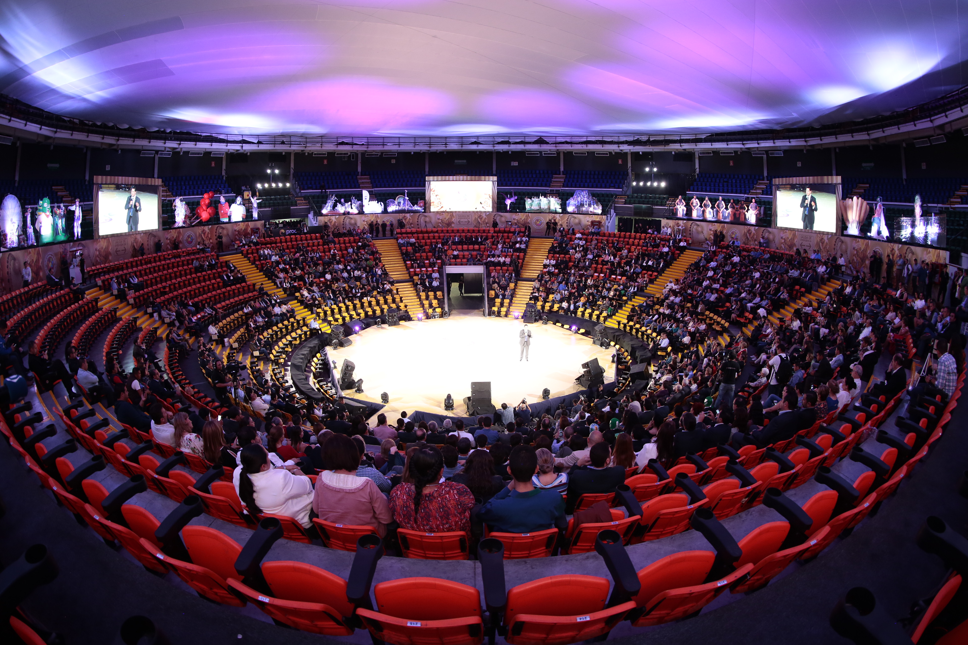 Presentan programa de la feria de León 2019