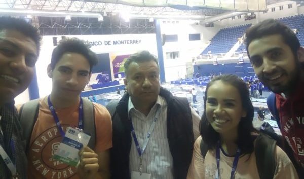 Logran el pase a competencia nacional de robótica 12 equipos de la UG