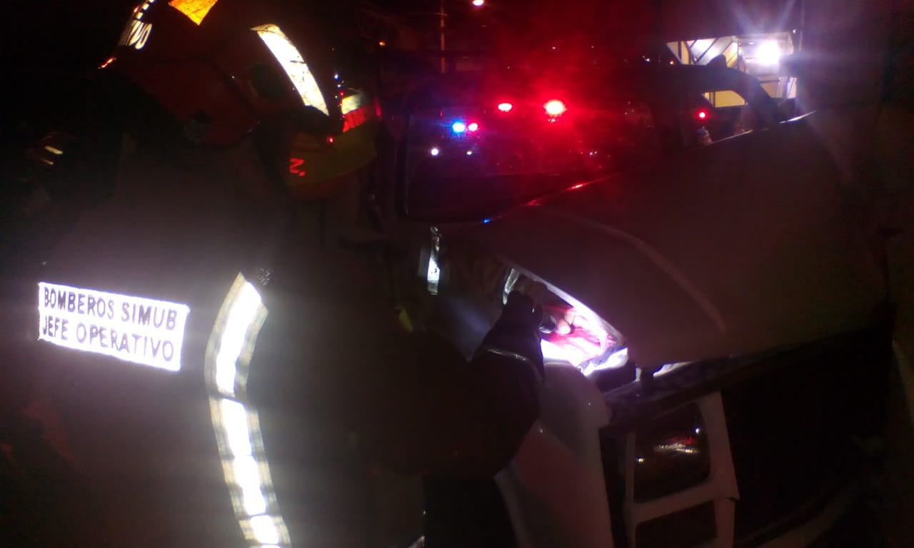Ebrio atropella a militares en Pueblito de Rocha
