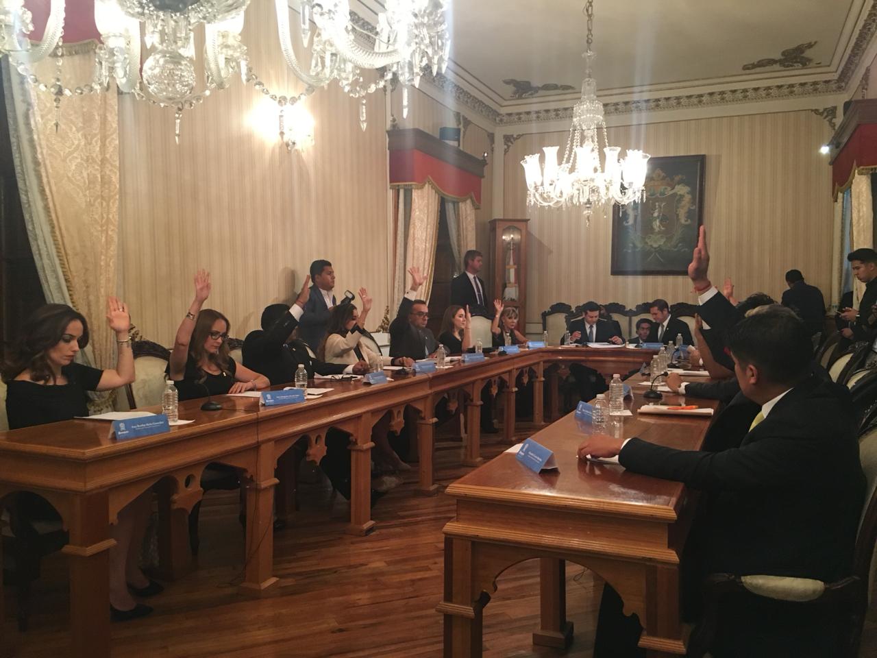 Dan a conocer a 10 directores de la capital; dos son ratificados