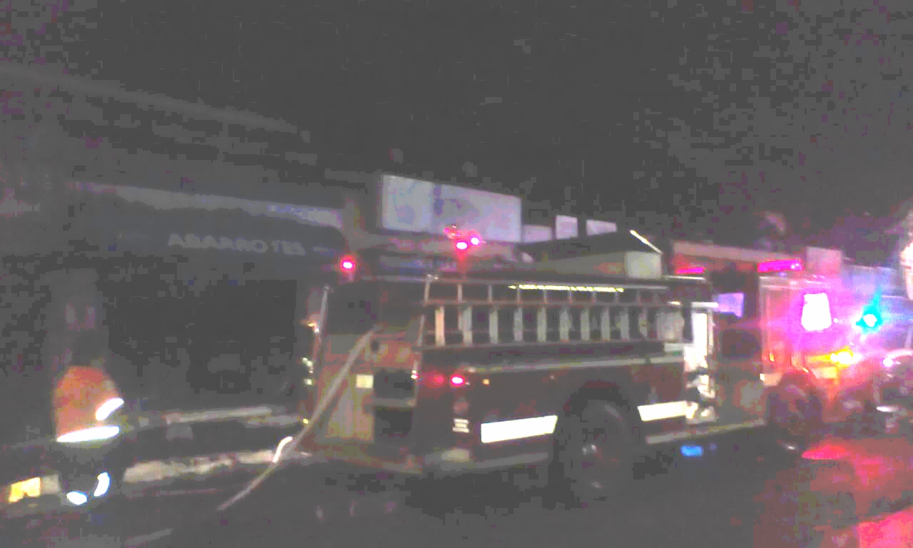 Corto circuito causa incendio