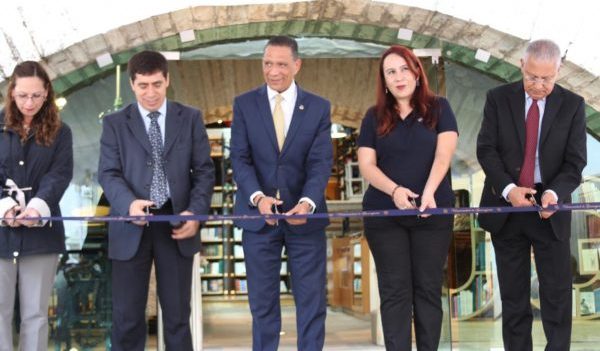 Reinauguran la Librería UG, ahora en el emblemático Edificio Central