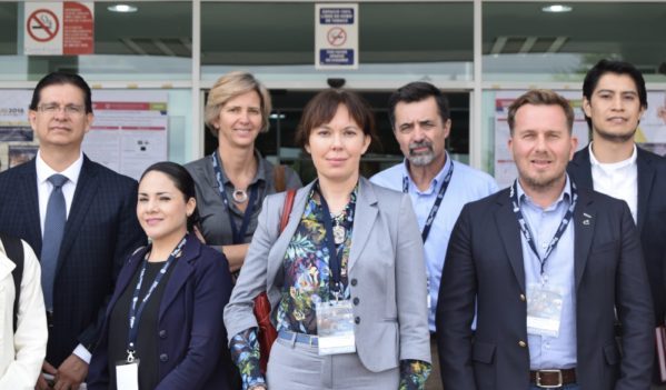 Muestra DICIS sus fortalezas en investigación energética a profesores extranjeros