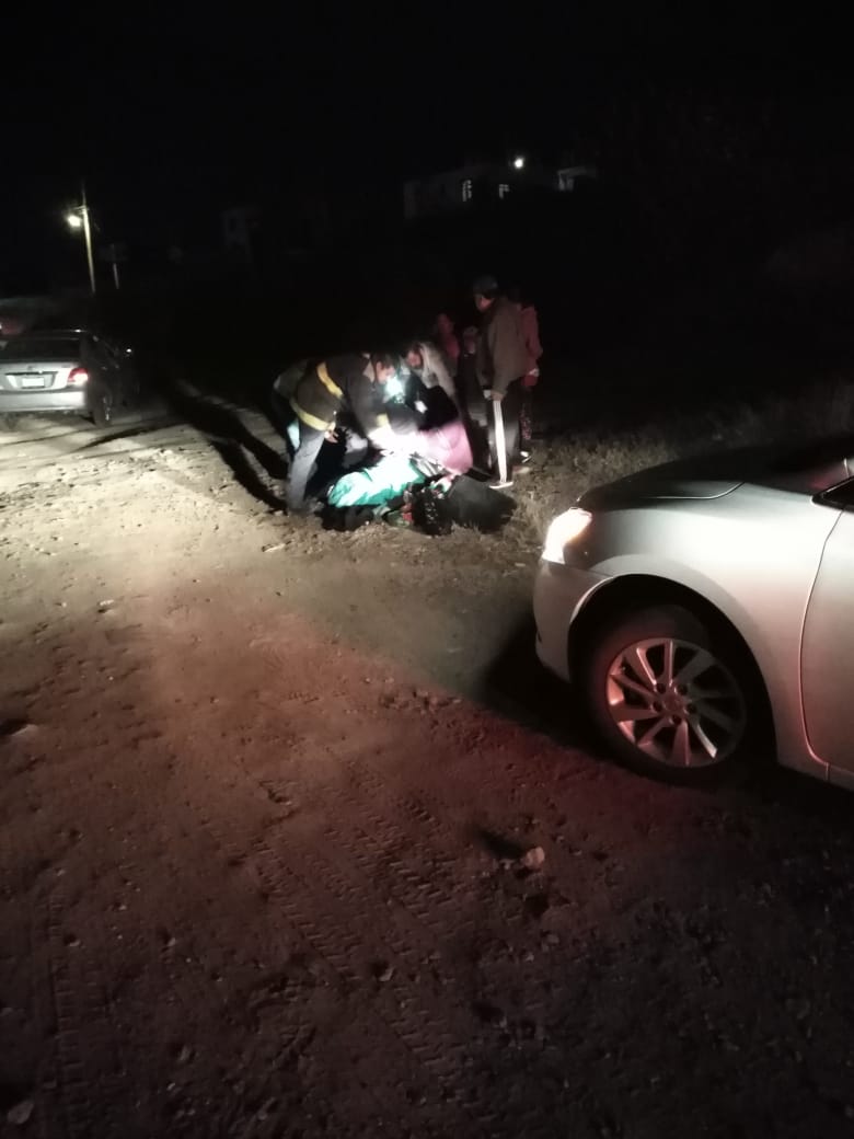 Auto fantasma choca contra camioneta