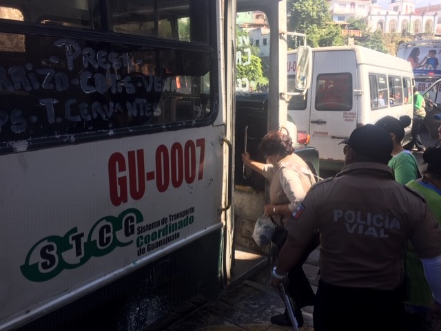 Permanece Plaza Lucio Marmolejo como parada de autobús