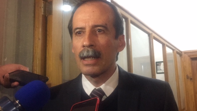 Toma protesta nuevo contralor de la capital
