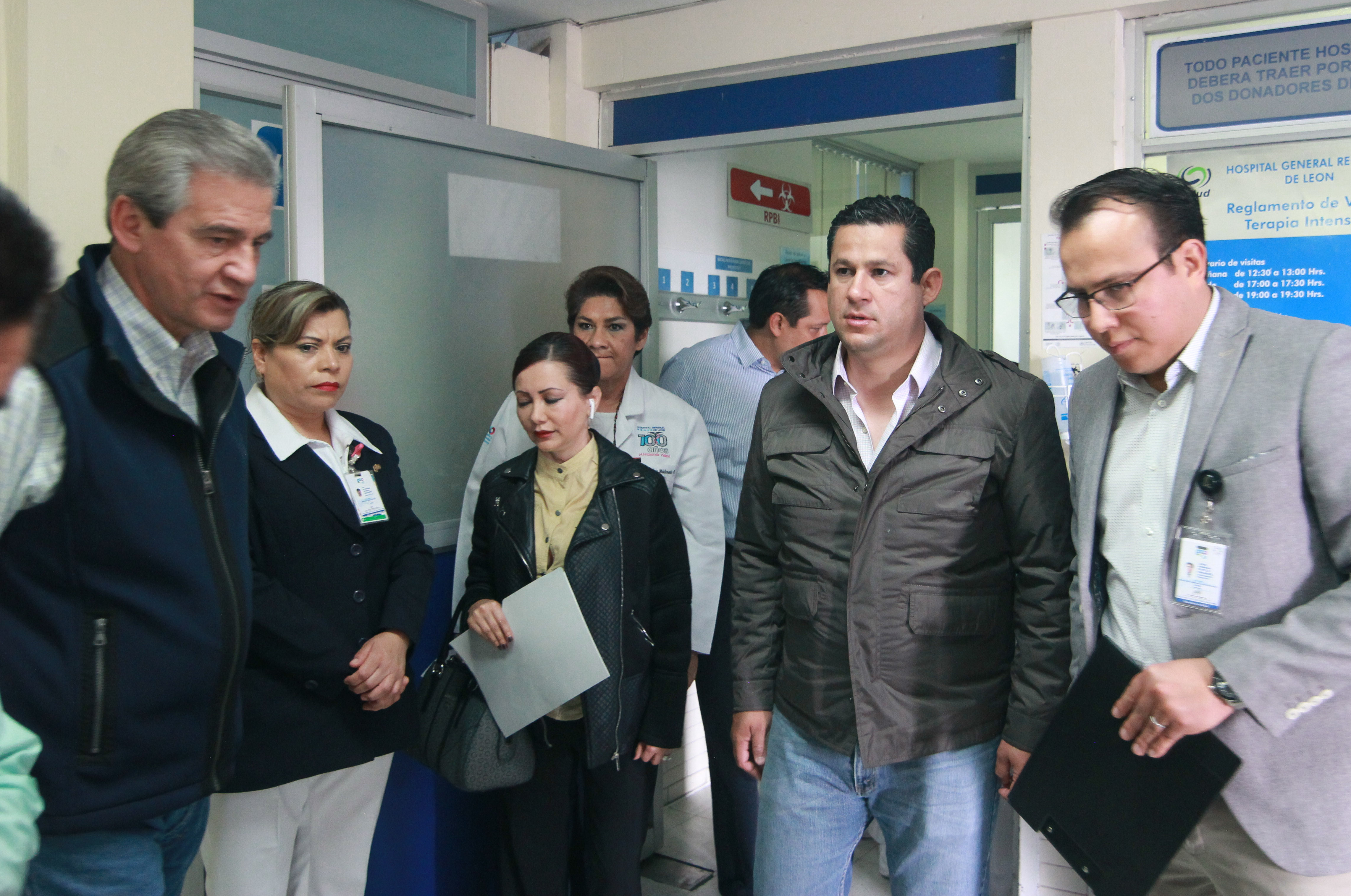 Garantizan autoridades atención a afectados por accidente en León