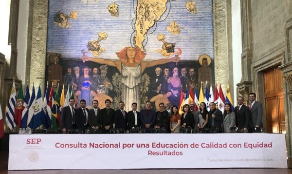 Participa UG en consulta sobre educación del Gobierno Federal