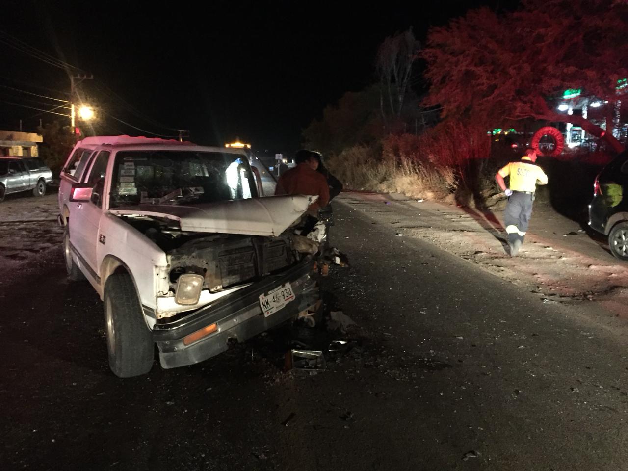 Chocan de frente y se lesionan tres