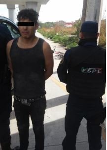 Detienen a jovencito con dosis de cristal