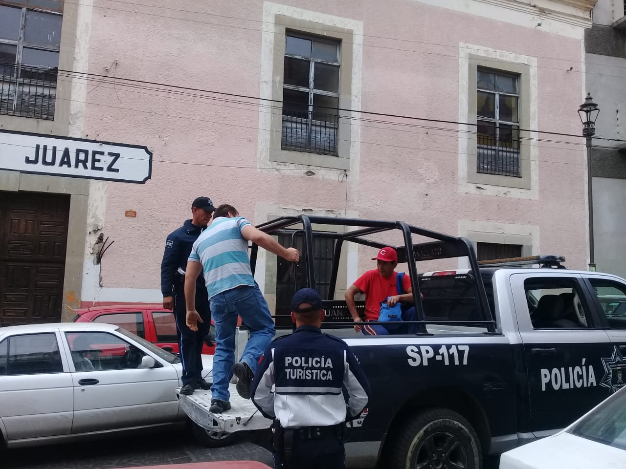 Pelea comensal con dueño de establecimiento