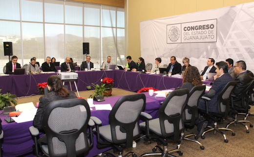 Buscan que centro centro forense de la Fiscalía General sea autónomo