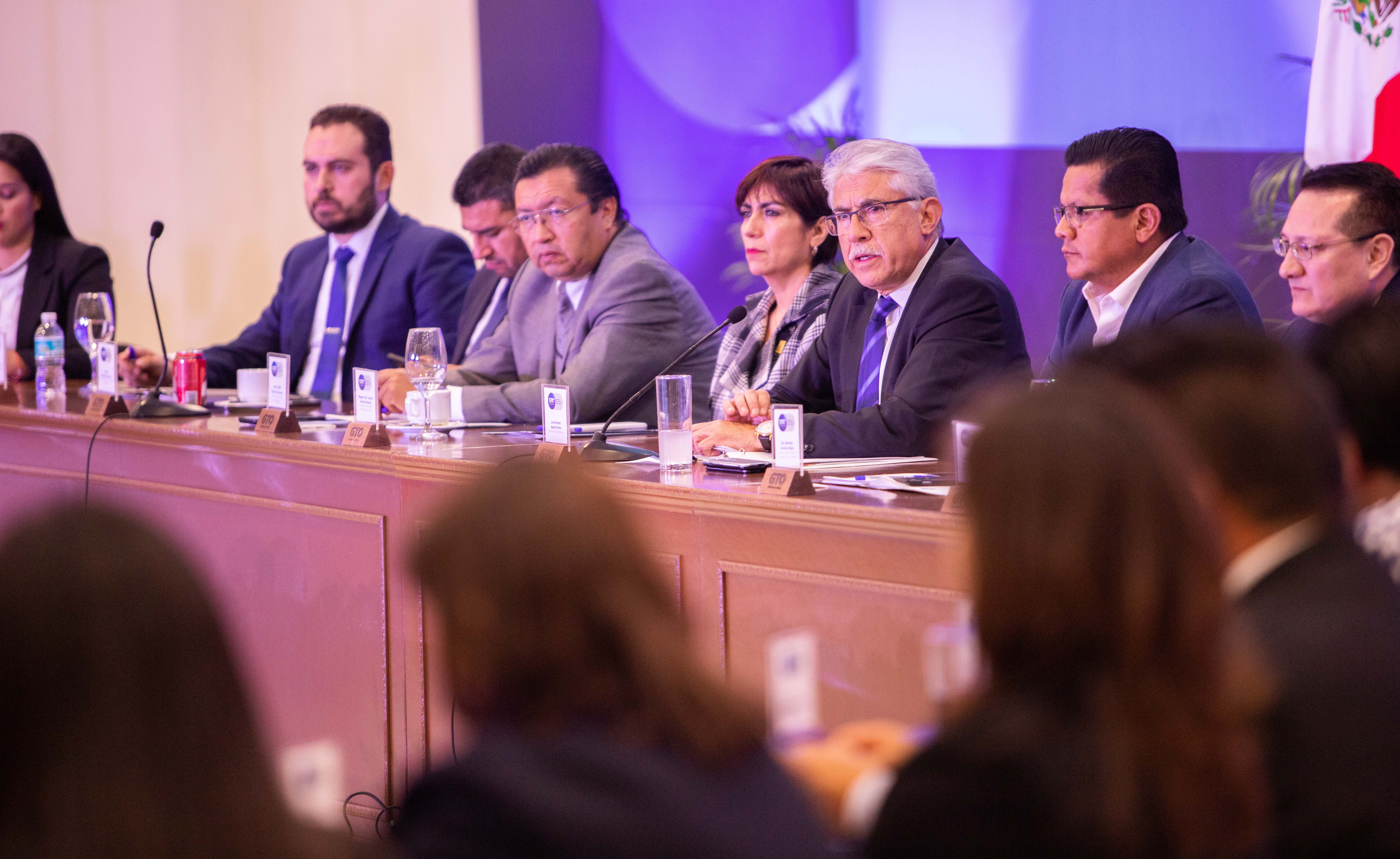 Aprueban compromisos para acceder al fondo de apoyo para los municipios