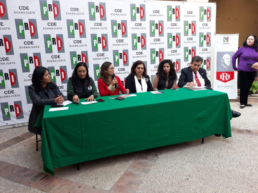 Abren convocatoria para la escuela nacional de mujeres priistas