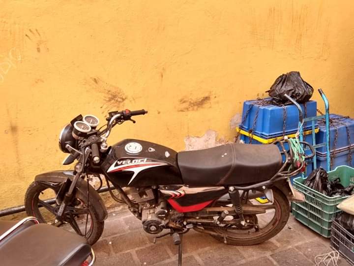 Recuperan motocicleta robada en la capital