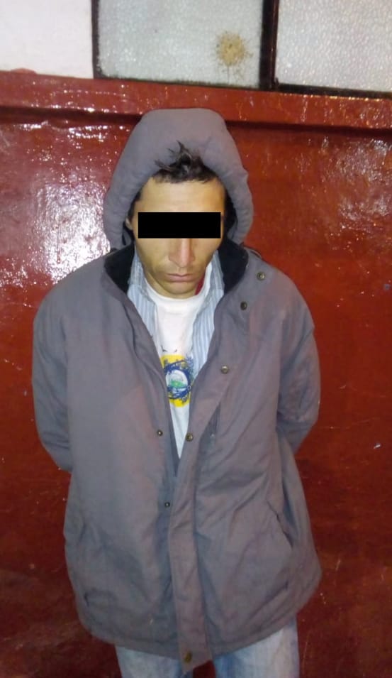 Dos detenidos por robar ropa