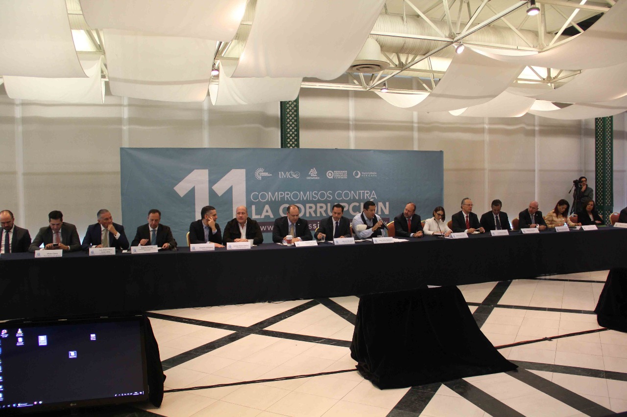 Firma gobernador de Guanajuato compromisos anticorrupción