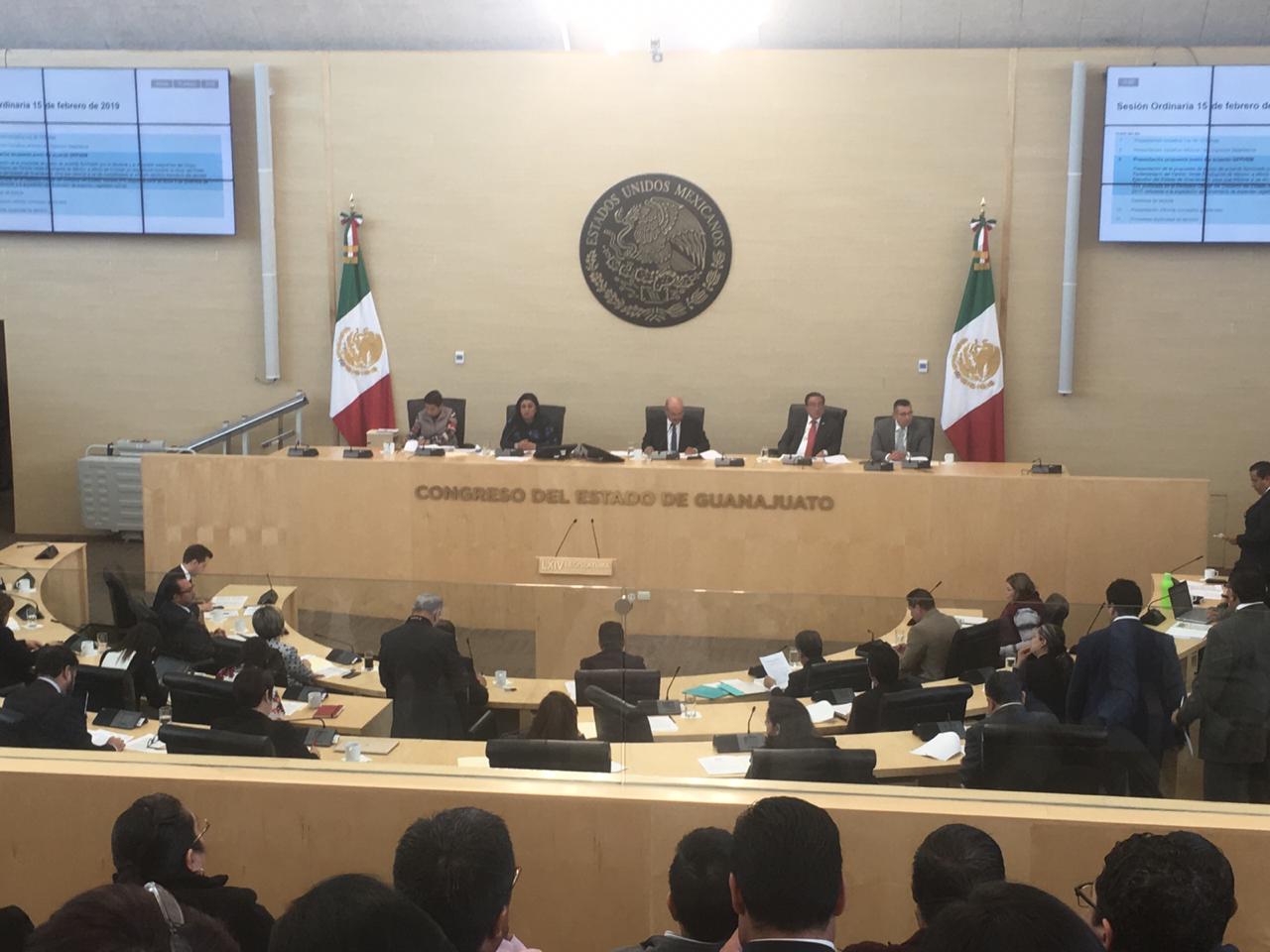 Con mayoría panista, aprueban ley orgánica de la Fiscalía General