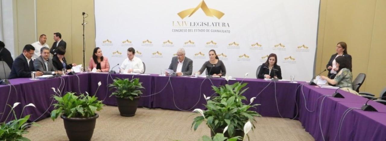 Archivan exhorto del verde para conocer sobre contrataciones del Ejecutivo