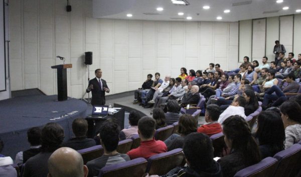 ﻿Participa Rector General UG como ponente en el Coloquio Marcos Moshinsky