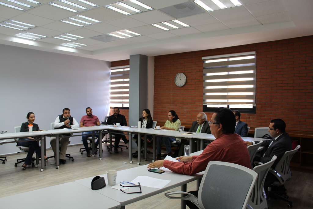 Instalan mesa multidisciplinaria para el ordenamiento turístico