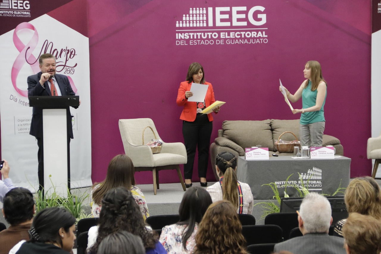 Conmemora IEEG día internacional de la Mujer con ponencias
