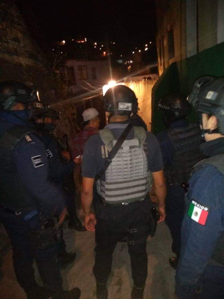 Muere acuchillado en riña